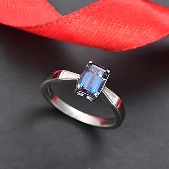 https://tjcuk.sirv.com/Products/82/7/8278936/Luxuriant-Lab-Grown-Alexandrite-Solitaire-Ring-in-Rhodium-OverlaySterl_8278936_1.jpg?w=342&h=342