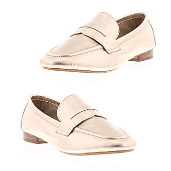 https://tjcuk.sirv.com/Products/82/7/8279429/NV-Womens-Champagne-Metallic-Genuine-Leather-Loafers-Size-8-Gold_8279429.jpg?w=342&h=342