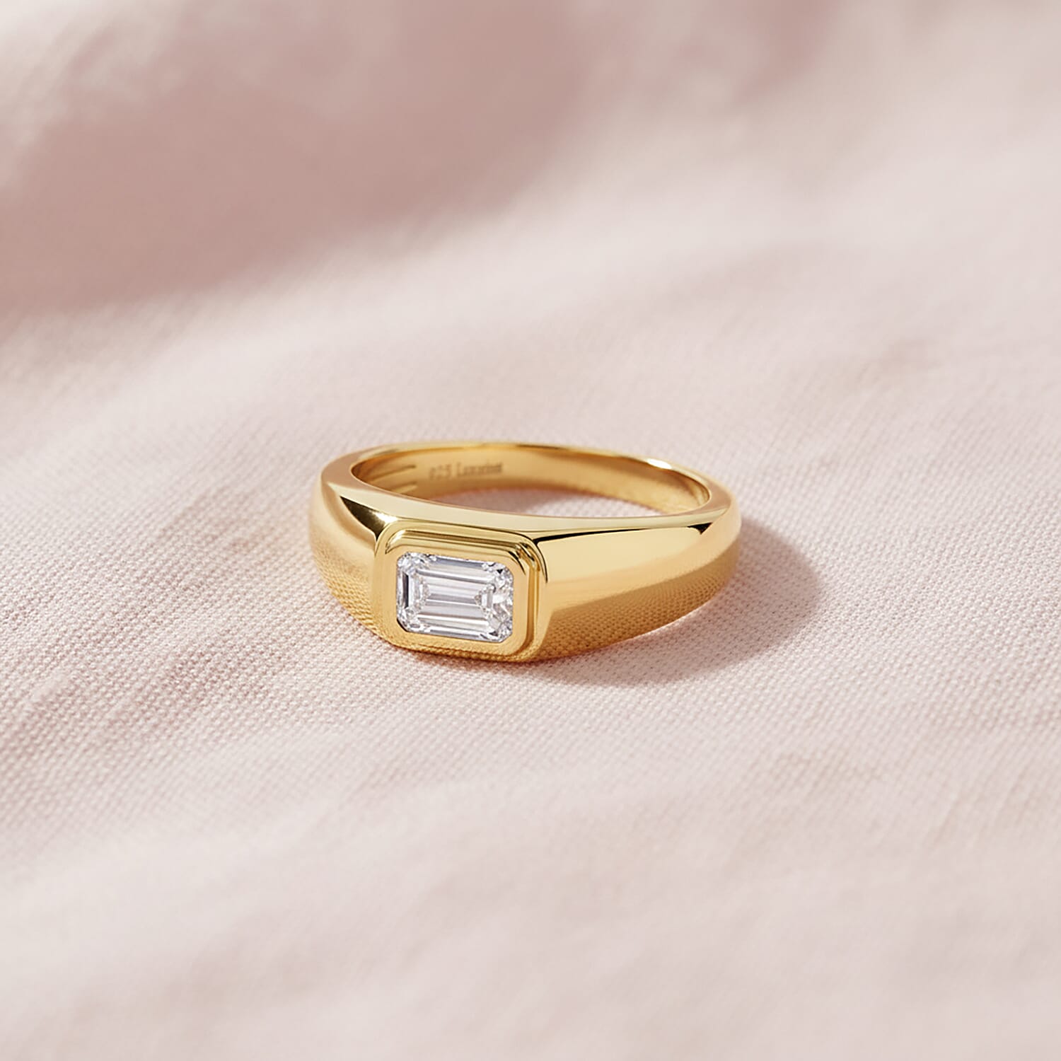 Luxuriant Lab Grown Diamond (VS-EF) Ring in 18K Vermeil Yellow Gold Plated Sterling Silver 1.00 Ct.
