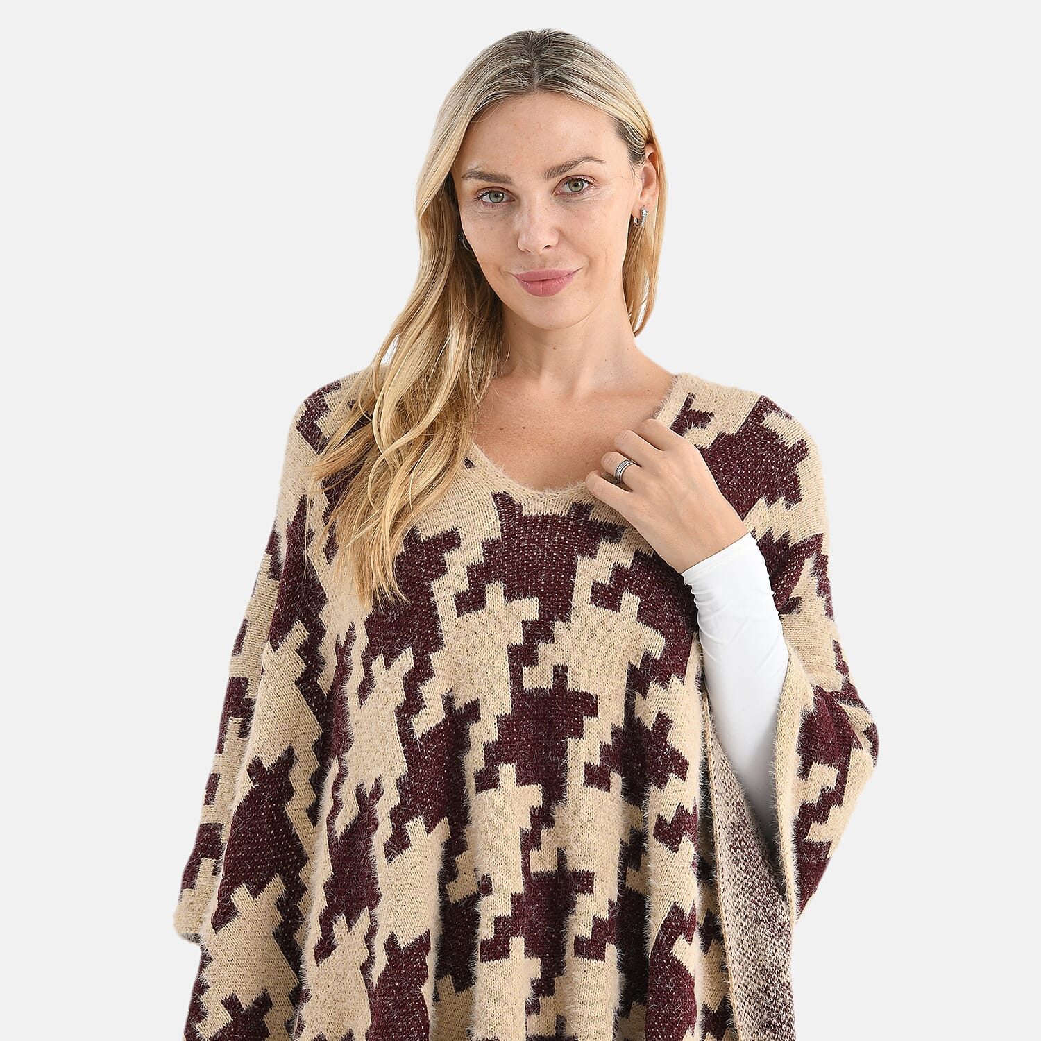 - Maisi Chevron Knitted Poncho (One Size) - Maroon - Beige