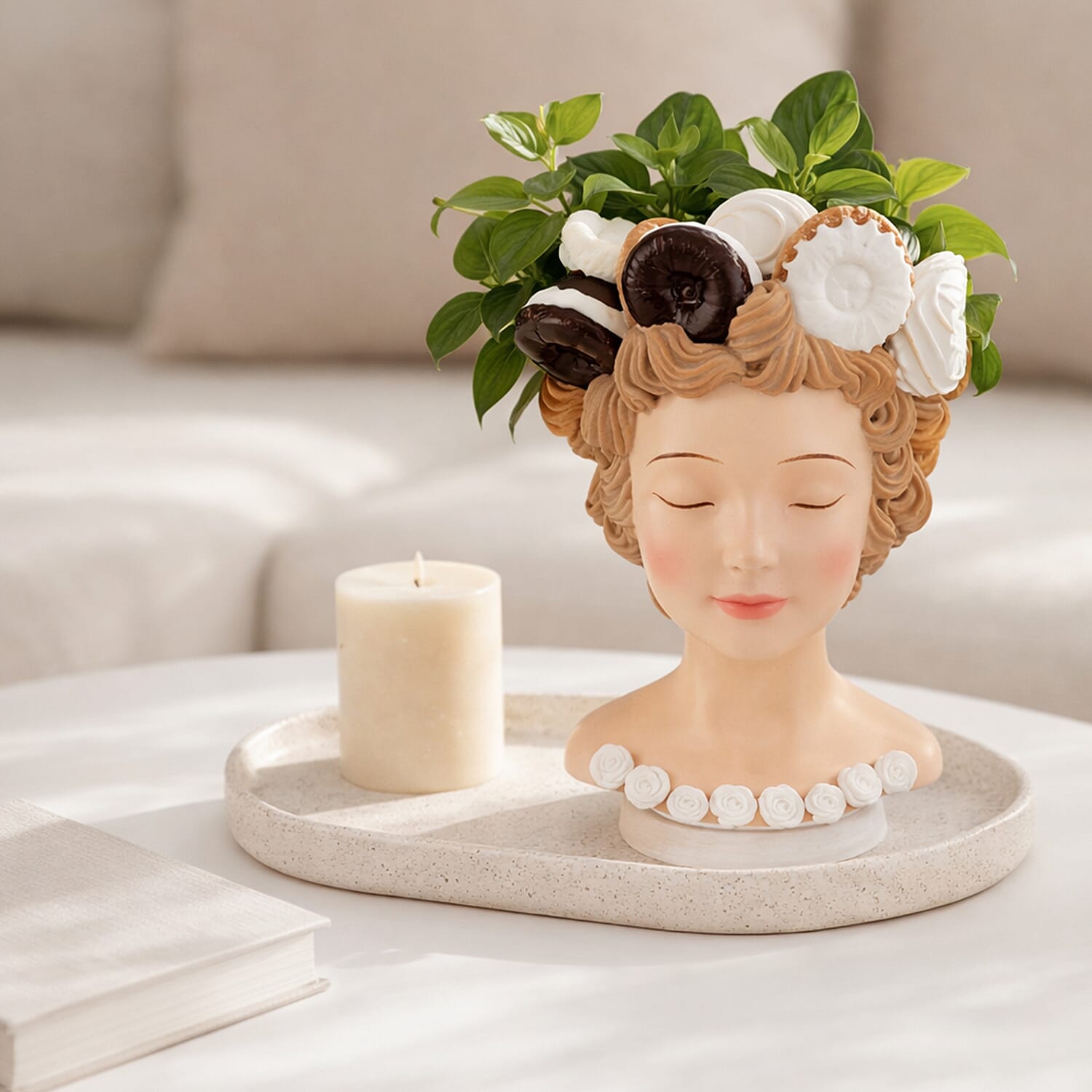 LIVMORE Lady Head Planter with Brown Hair (15 x 15 x 25 cm).