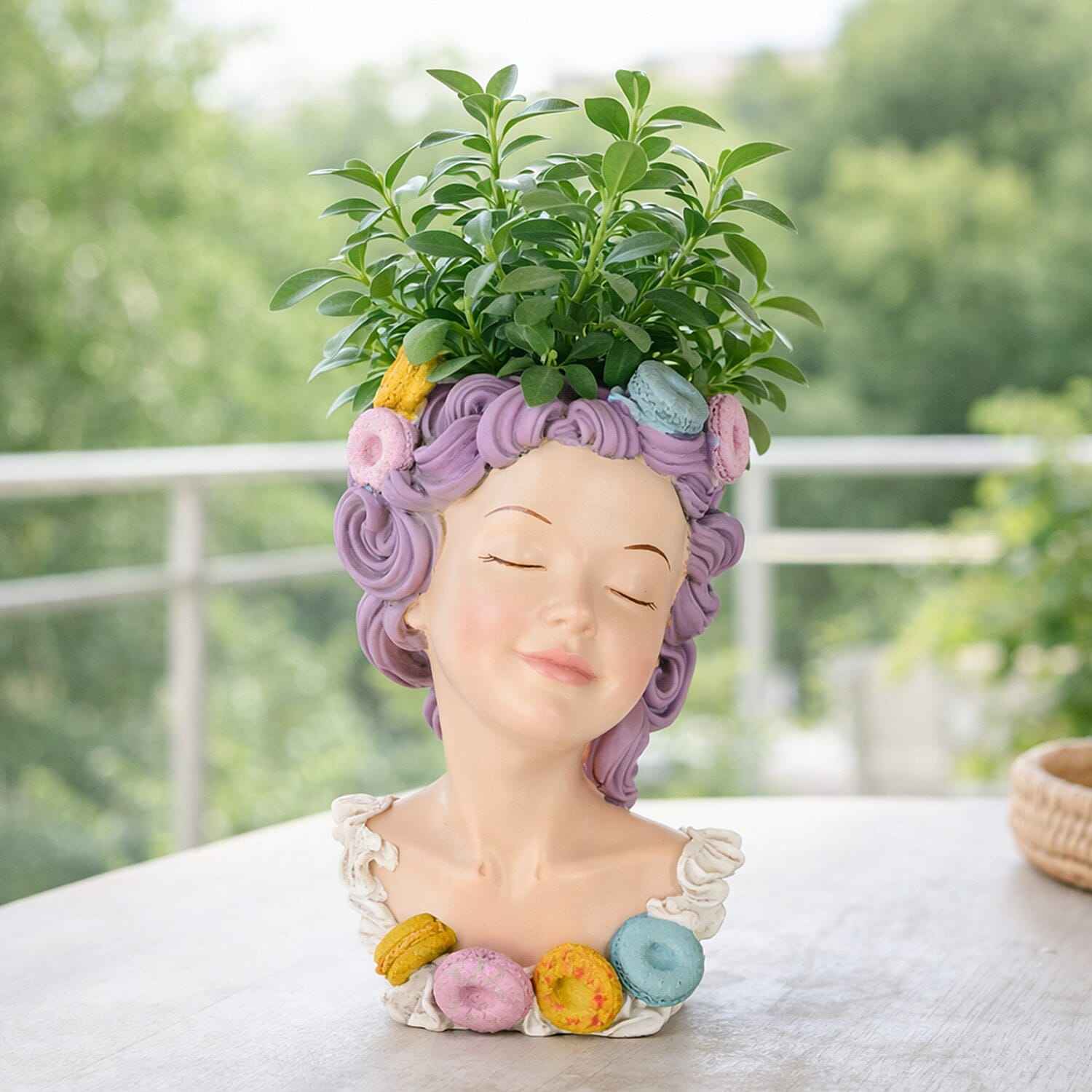 LIVMORE Lady Head Planter with Purple Hair (15 x 15 x 25 cm).