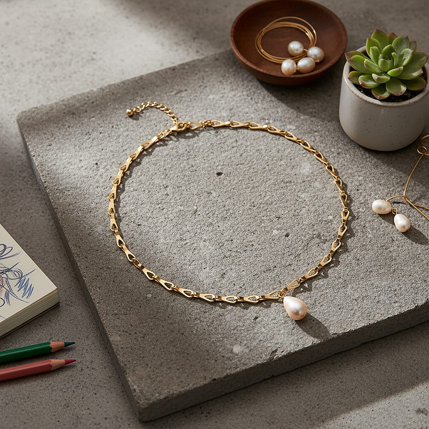 Designer Inspired - Golden Shell Pearl Necklace (Size - 20 - 2 Inch Ext)