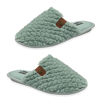 https://tjcuk.sirv.com/Products/82/8/8283702/Dunlop-Iris-Textured-Faux-Fur-Mule-Slippers-Size-6-Green_8283702.jpg?w=342&h=342