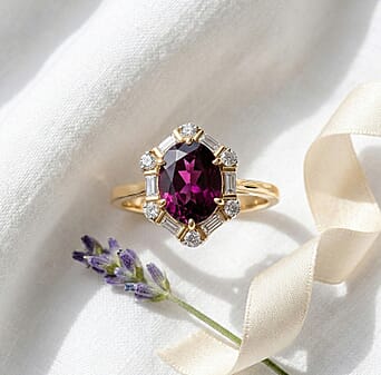 https://tjcuk.sirv.com/Products/82/8/8284398/LUXURIANT-1-65-Ct-AAA-Radiant-Ember-Garnet-Lab-Grown-Diamond-Halo-Ring_8284398_3.jpg?w=342&h=342