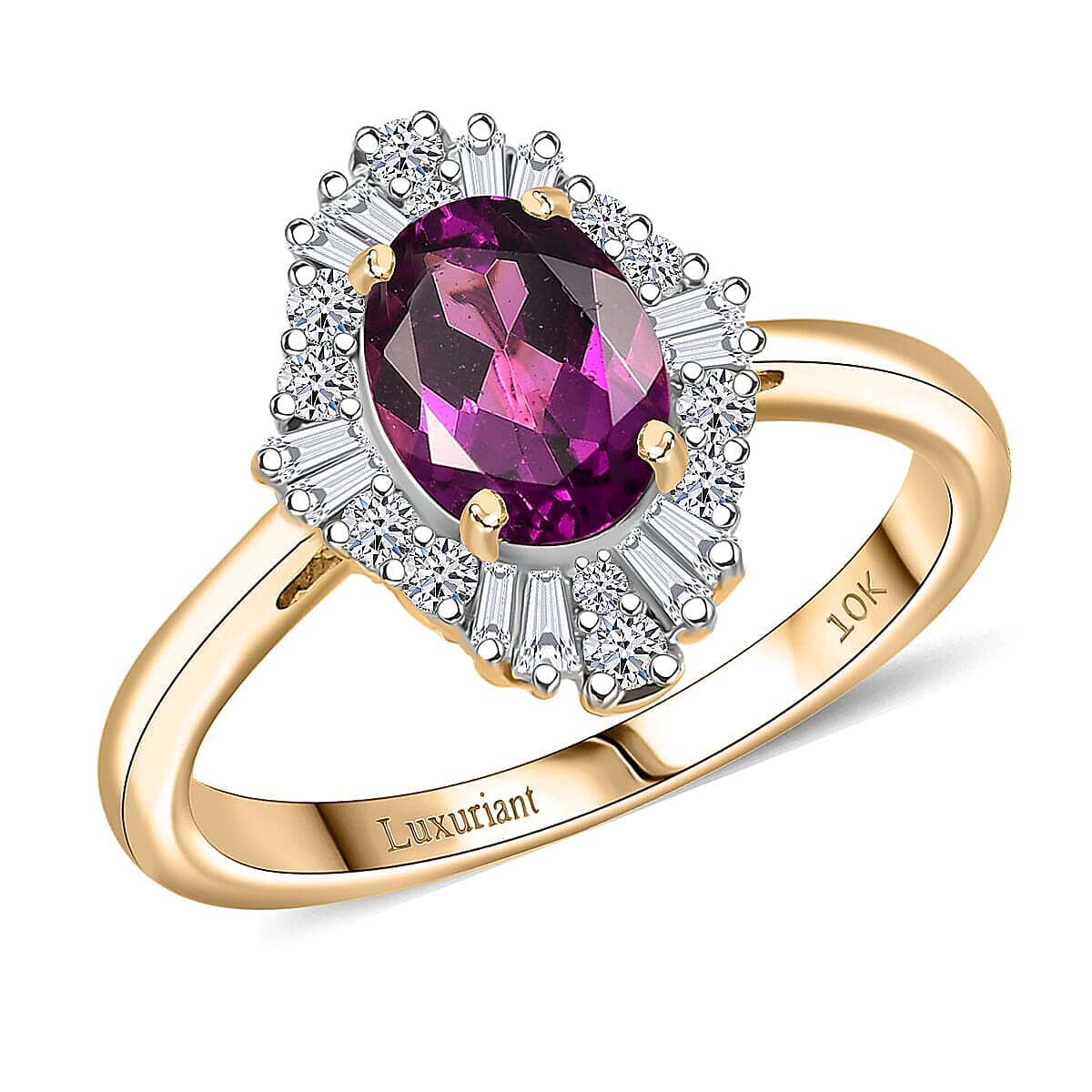 Luxuriant 10K Yellow Gold AAA Radiant Ember Garnet, Lab Grown Diamond GH, SI Main Stone With Side Stone Ring, Gold Wt.2.43 Gms  1.827  Ct.