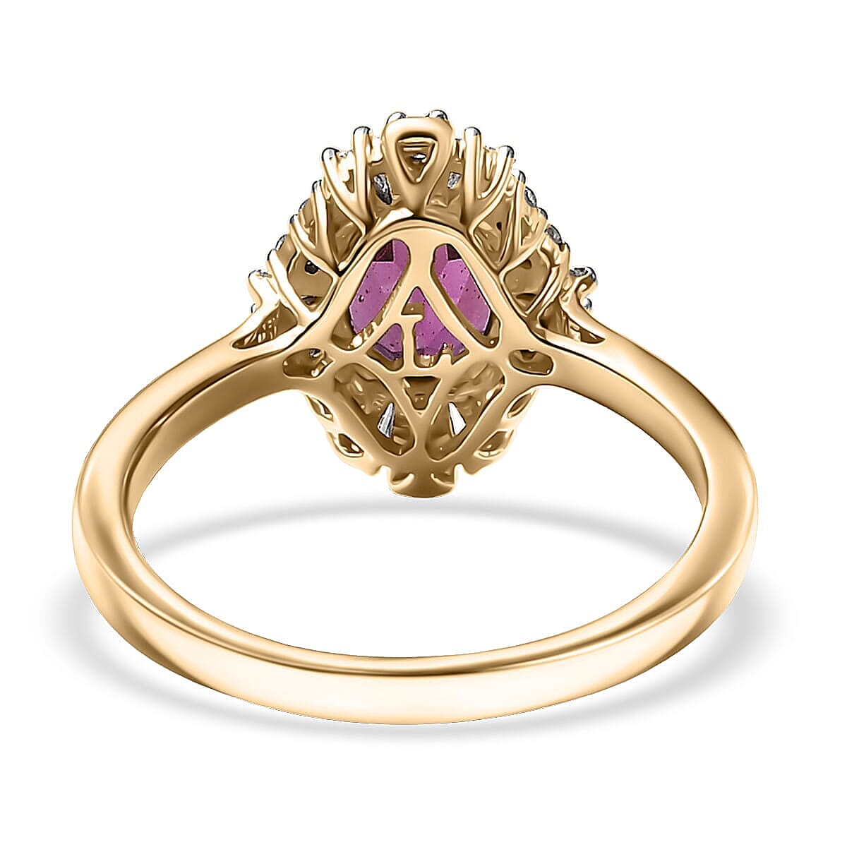 Luxuriant 10K Yellow Gold AAA Radiant Ember Garnet, Lab Grown Diamond GH, SI Main Stone With Side Stone Ring, Gold Wt.2.43 Gms  1.827  Ct.