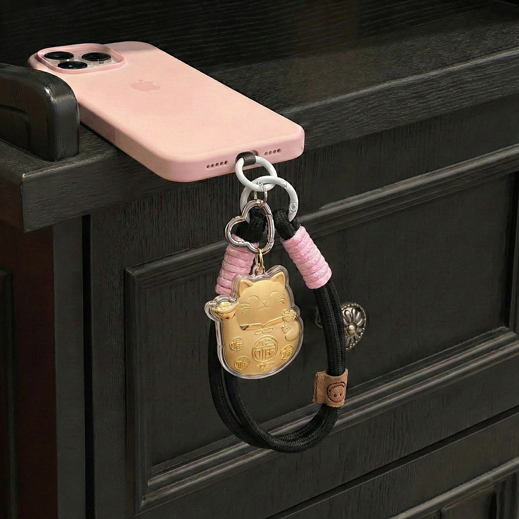 24K Yellow Gold Cat Black Keychain