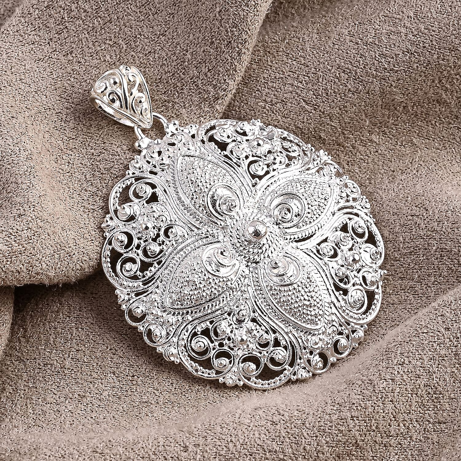 D'Joy Sterling Silver Pendant, Silver Wt. 11.69 Gms.