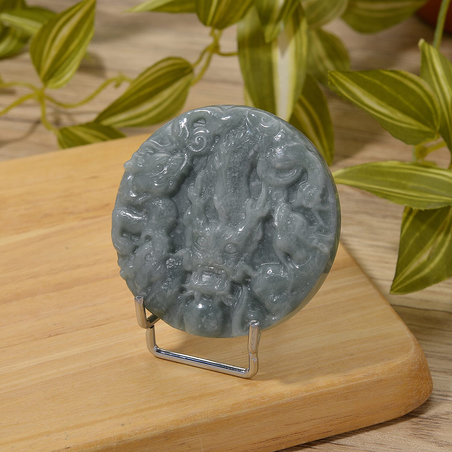 Natural Type A Jadeite Dragon Embossed Decor 450.00 Ct.