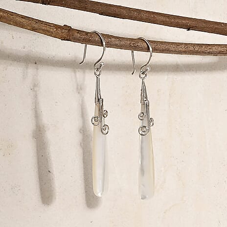 Mother Of Pearl Earring Sterling Silver  0.010  Ct.