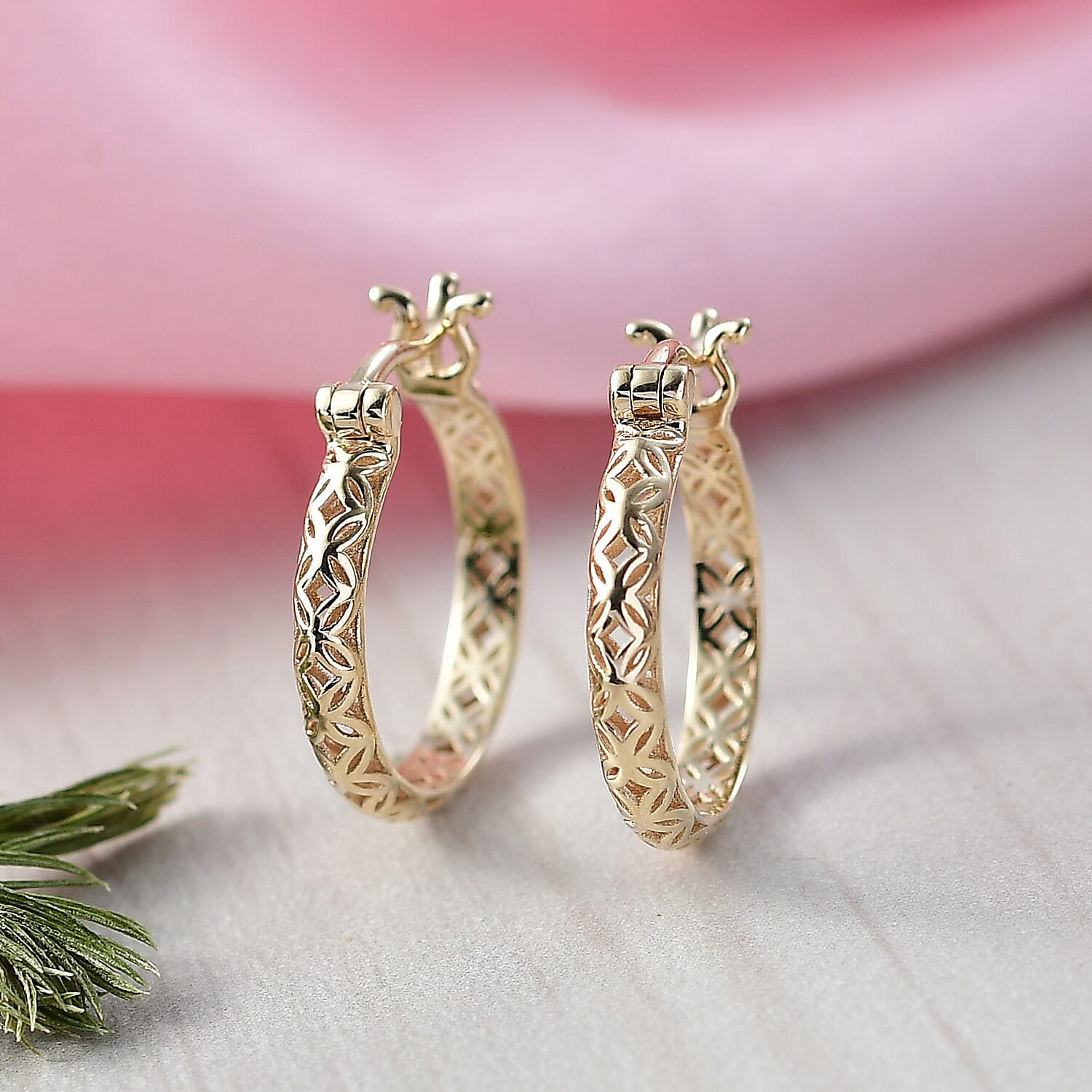 Gold Treasure of Siam - 9K Yellow Gold Full Hoop Earring with Clasp