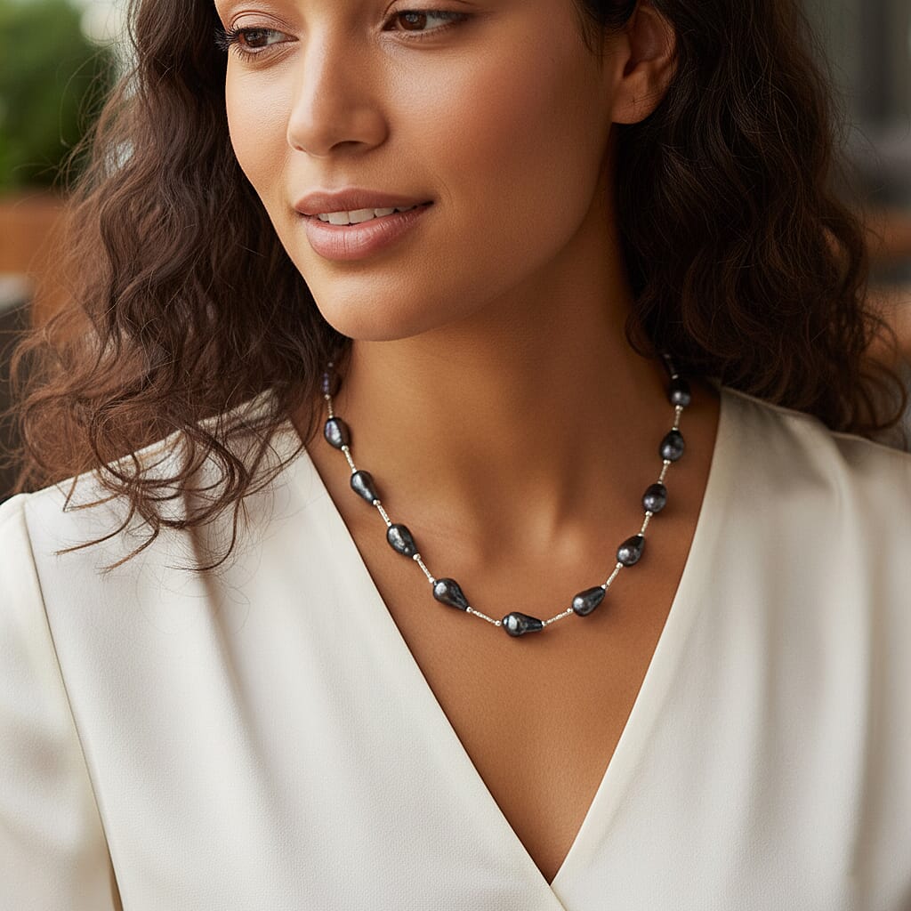 White Shell Pearl Necklace (Size 28 - 2 Ext)