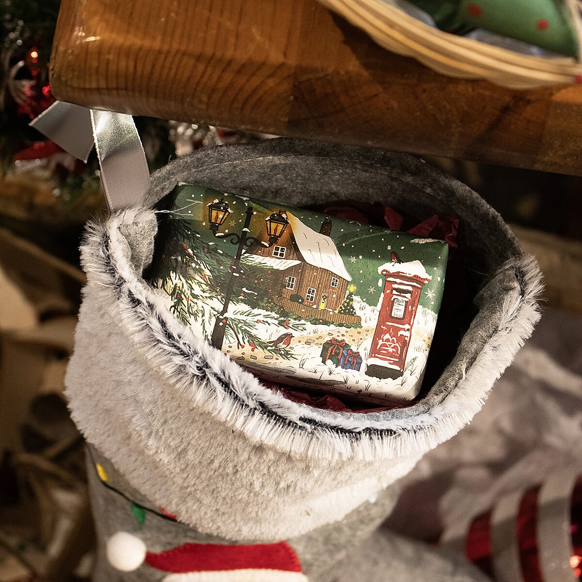 The English Soap Company - English Countryside in Winter Christmas Soap - 190g