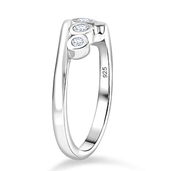https://tjcuk.sirv.com/Products/82/8/8289899/Moissanite-5-Stone-Ring-in-Platinum-OverlaySterling-Silver-0-633-Ct_8289899_3.jpg?w=342&h=342