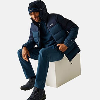 https://tjcuk.sirv.com/Products/82/9/8290956/Regatta-Men-s-Aldthorn-Padded-Jacket-L-Navy-Blue_8290956_1.jpg?w=342&h=342