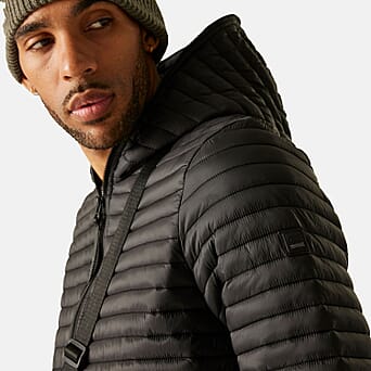 https://tjcuk.sirv.com/Products/82/9/8291004/Regatta-Mens-Lightweight-Padded-Jacket-Size-L-Black_8291004_2.jpg?w=342&h=342