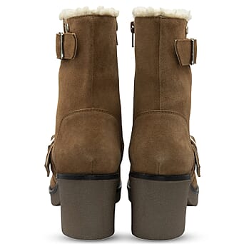 https://tjcuk.sirv.com/Products/82/9/8295966/Ravel-Naburn-Buckle-Ankle-Boot-Size-5-Tan_8295966_2.jpg?w=342&h=342