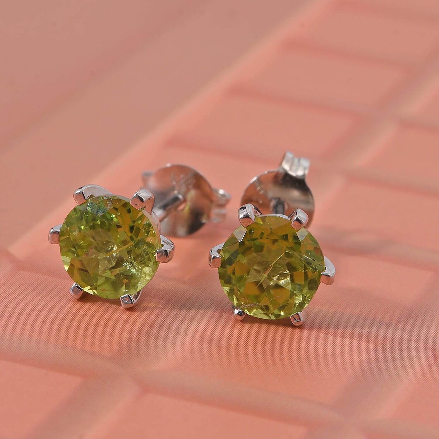 D'Joy Peridot Earring with Push Back in Rhodium Overlay Sterling Silver 1.60 Ct.