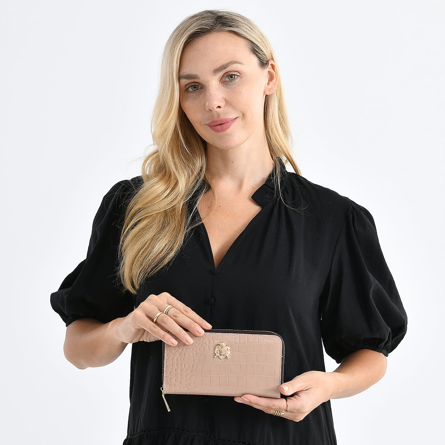 WILLIAM HUNT RFID Croc Embossed 100% Genuine Leather Wallet - Beige