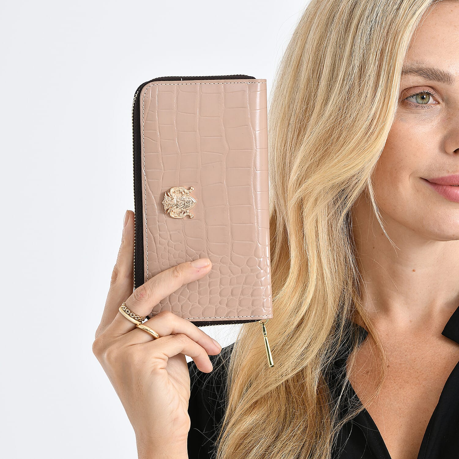 WILLIAM HUNT RFID Croc Embossed 100% Genuine Leather Wallet - Beige