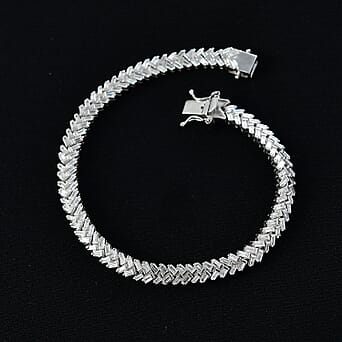 https://tjcuk.sirv.com/Products/82/9/8296500/Luxuriant-Lab-Grown-Diamond-SI-GH-Two-Row-Bracelet-Size-7-5-with-GB-Lo_8296500_1.jpg?w=342&h=342