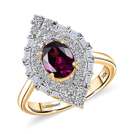 Luxuriant 10K Yellow Gold AAA Radiant Ember Garnet, Lab Grown Diamond GH, SI Main Stone With Surrounding Stone Ring, Gold Wt.3.85 Gms  2.059  Ct.