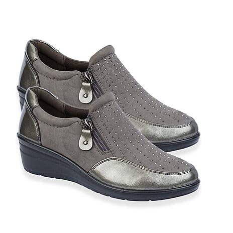 Shoertee Jessica Metallic Cap Toe Wedge Slip-On Shoes (Size 4) - Pewter