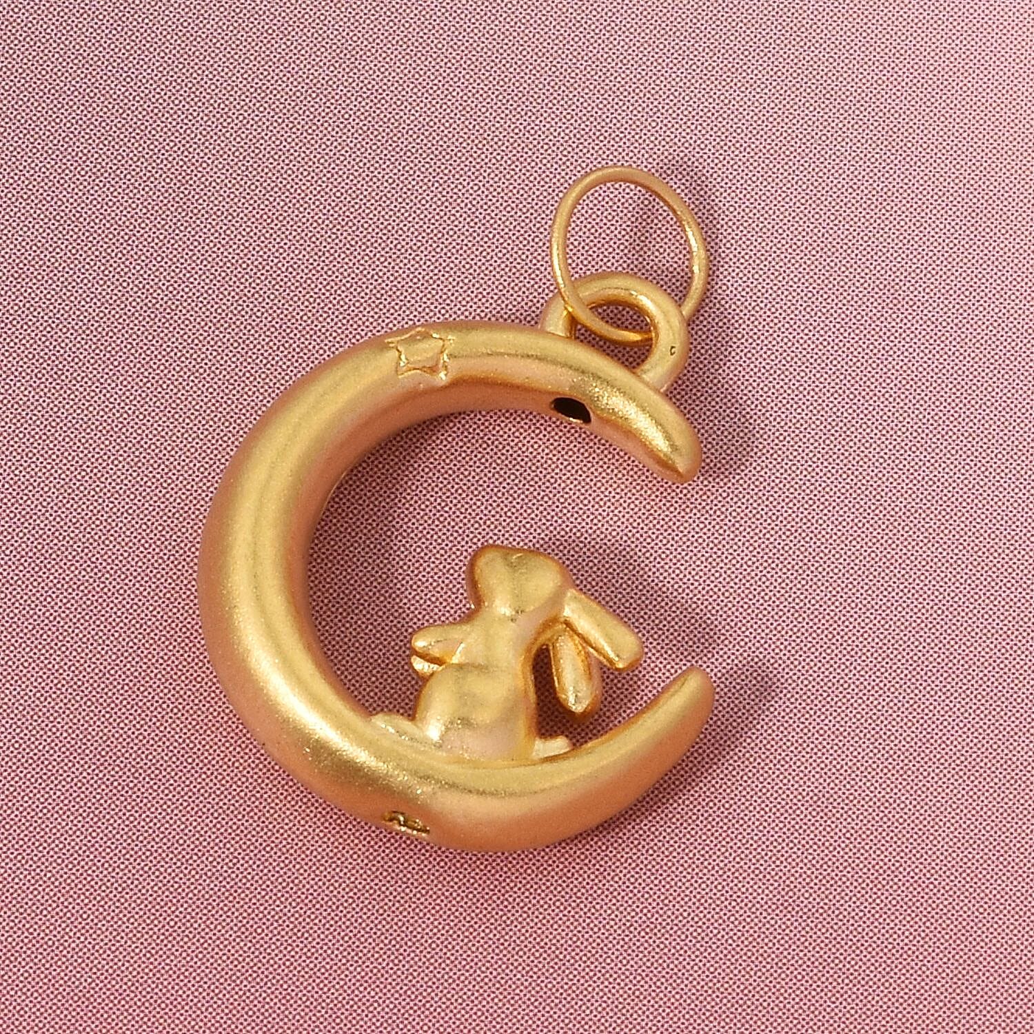 24K Yellow Gold Crescent Moon Pendant