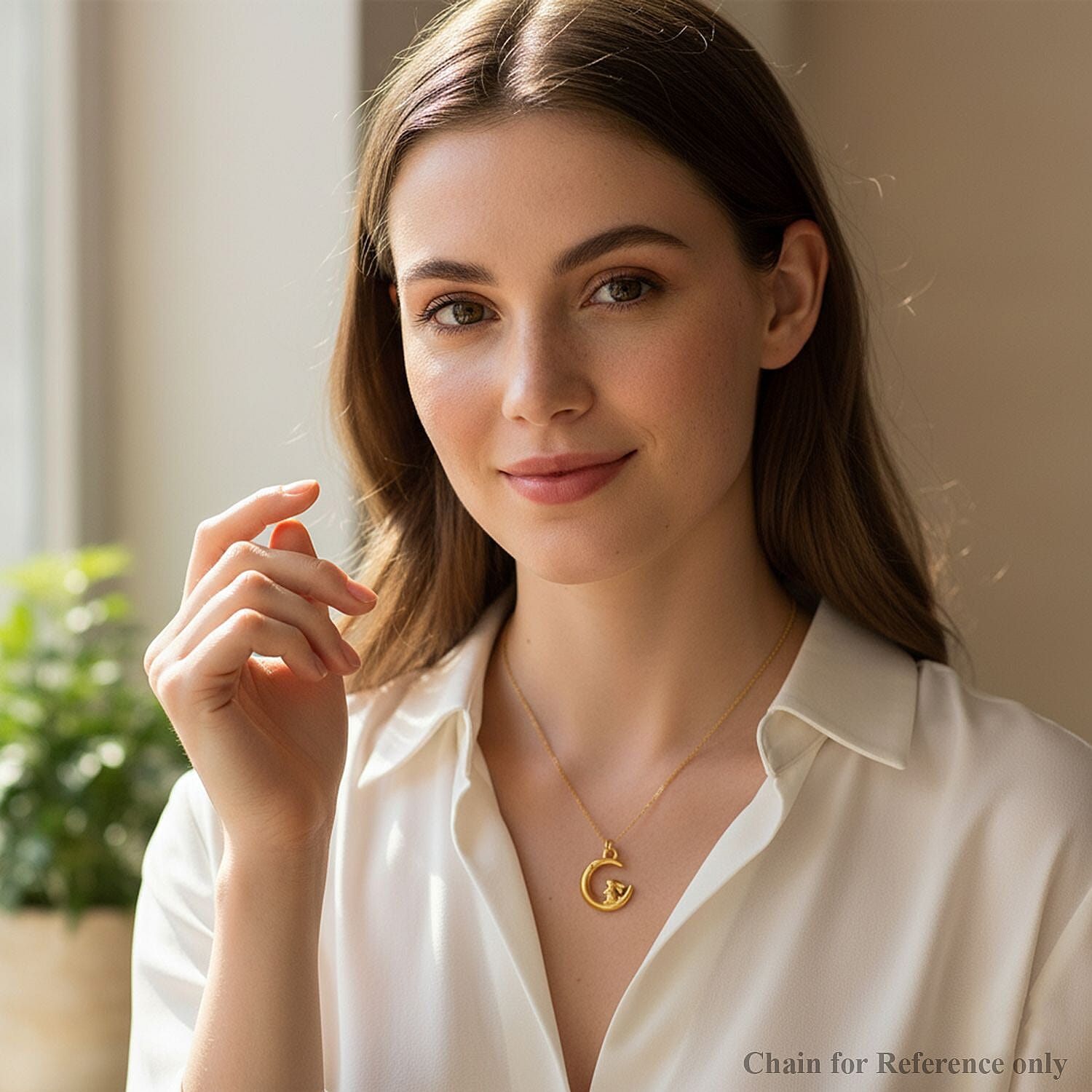 24K Yellow Gold Crescent Moon Pendant