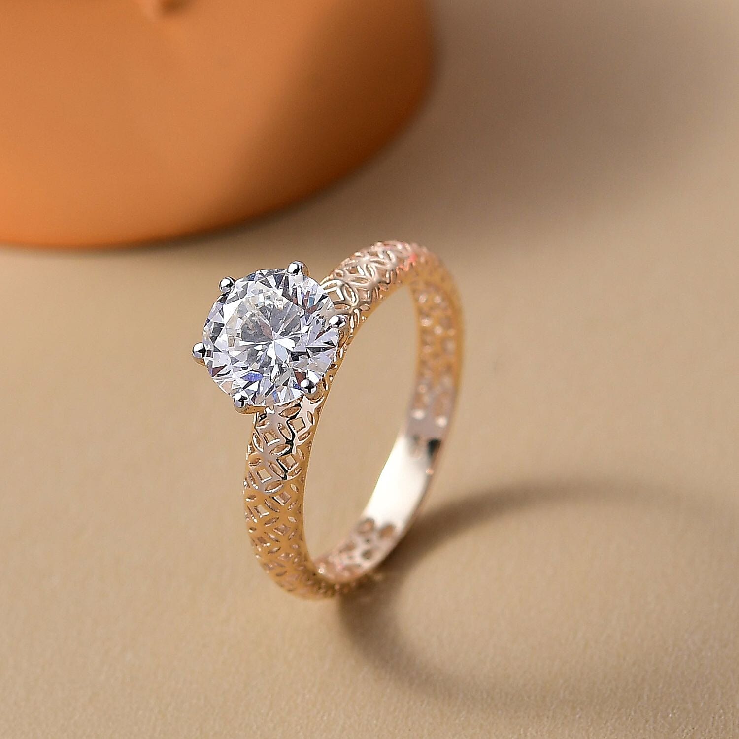 Luxuriant 9K Yellow Gold IGI Certified Lab Grown Diamond (VS-EF) Solitaire Ring 2.04 Ct.