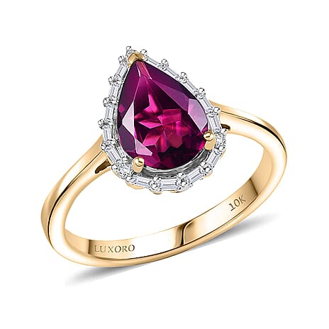 Luxoro 10K Yellow Gold AAA Radiant Ember Garnet, White Diamond I2 Main Stone With Surrounding Stone Ring, Gold Wt.2.49 Gms  2.348  Ct.
