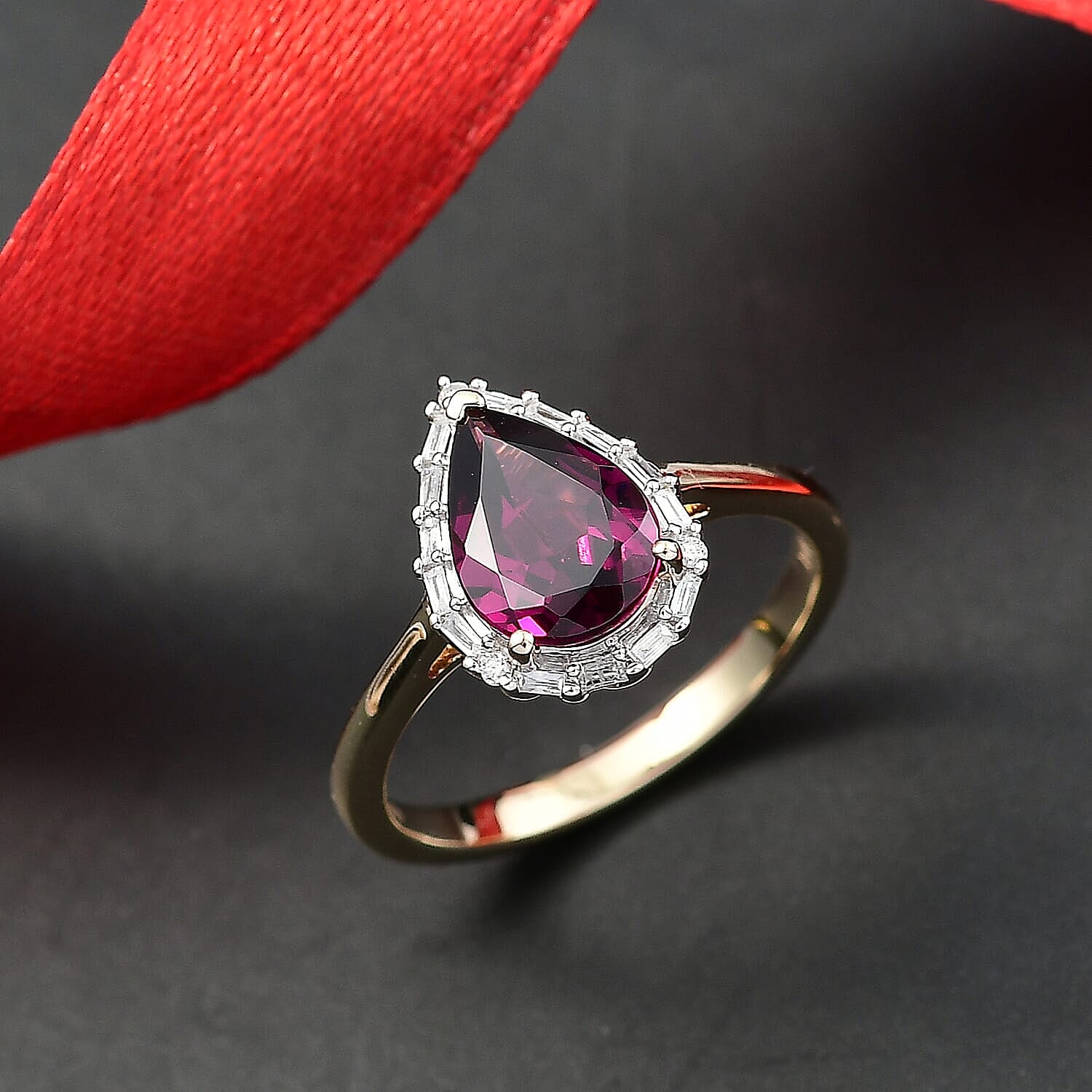 Luxoro 10K Yellow Gold AAA Radiant Ember Garnet, White Diamond I2 Main Stone With Surrounding Stone Ring, Gold Wt.2.49 Gms  2.348  Ct.