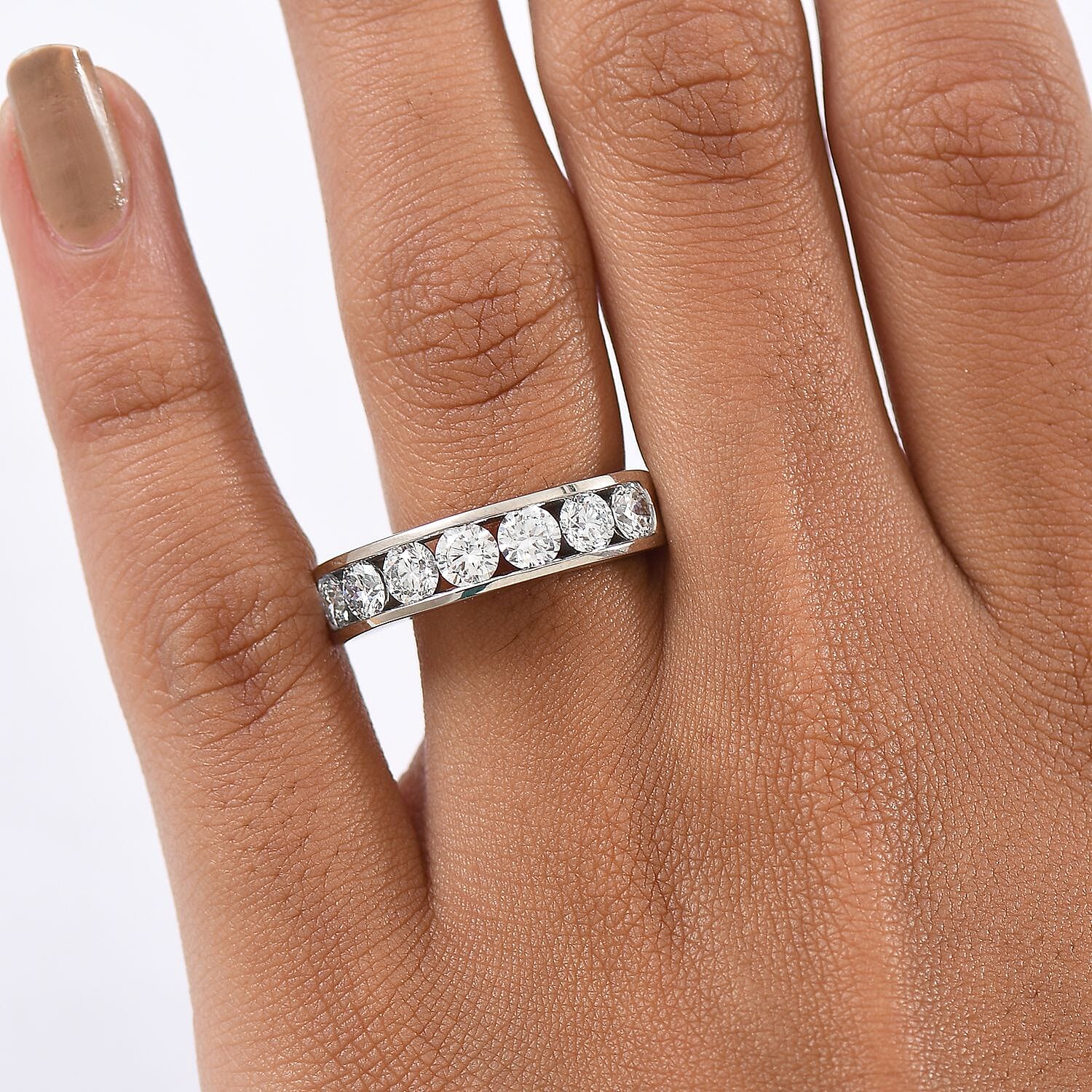 Luxuriant 950 Platinum SGL Certified Lab Grown Diamond (VS-EF) Band Ring 2.00 Ct, Platinum Wt. 7.60 Gms.