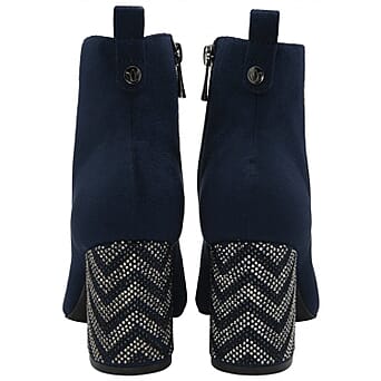 https://tjcuk.sirv.com/Products/83/0/8305145/Lotus-Lori-Pointed-Toe-Ankle-Boots-Size-5-Navy_8305145_1.jpg?w=342&h=342