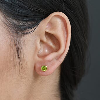 https://tjcuk.sirv.com/Products/83/0/8305367/Poke-Free-Peridot-5mm-August-Birthstone-Solitaire-Stud-Earring-in-18K-_8305367_2.jpg?w=342&h=342