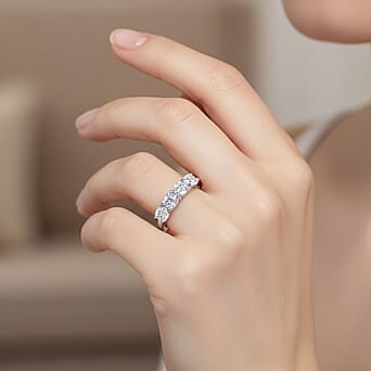 https://tjcuk.sirv.com/Products/83/0/8306326/LUXURIANT-2-Ct-Lab-Grown-Diamond-5-Stone-Ring-in-950-Platinum-SGL-Cert_8306326_2.jpg?w=342&h=342