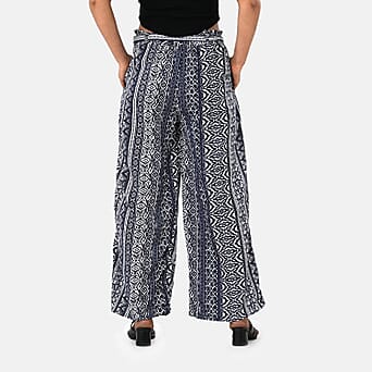 https://tjcuk.sirv.com/Products/83/0/8308700/Maisi-Printed-Jean-and-Pant-Trouser-Size-S-M-Blue_8308700_2.jpg?w=342&h=342