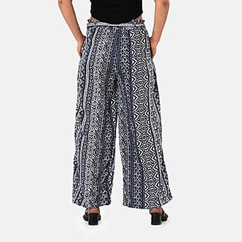 https://tjcuk.sirv.com/Products/83/0/8308701/Maisi-Printed-Jean-and-Pant-Trouser-Size-L-XL-Blue_8308701_2.jpg?w=342&h=342