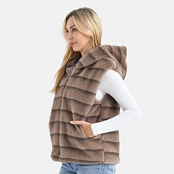 https://tjcuk.sirv.com/Products/83/1/8310045/La-Marey-Patterned-Gilet-Light-Brown_8310045_3.jpg?w=342&h=342
