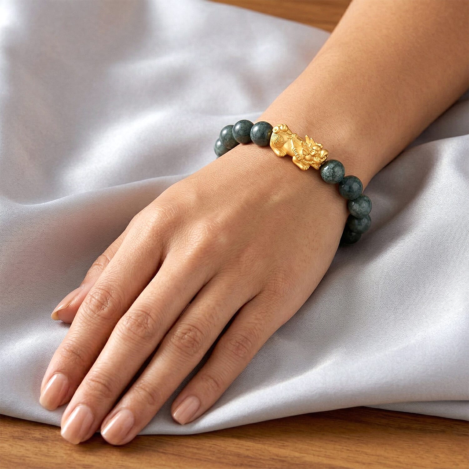 D'Joy Natural Jadeite Jade Stretchable Beads Bracelet (Size - 7.5) in Yellow Gold Plated Sterling Silver 160.00 Ct.