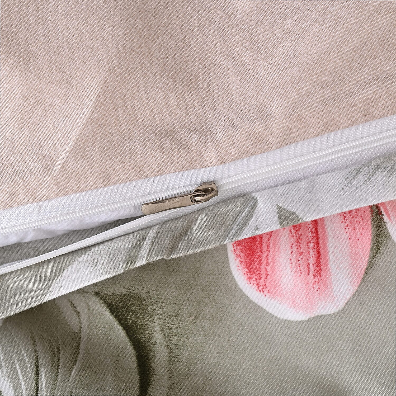 LIVMORE Patterned Sheet