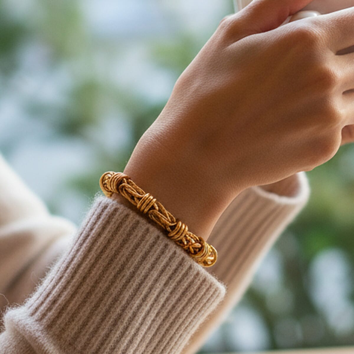 Close Out Deal - 9K Yellow Gold Mixed Link Bracelet (Size 7.50) with Senorita Clasp, Gold Wt. 8.20 Gms.