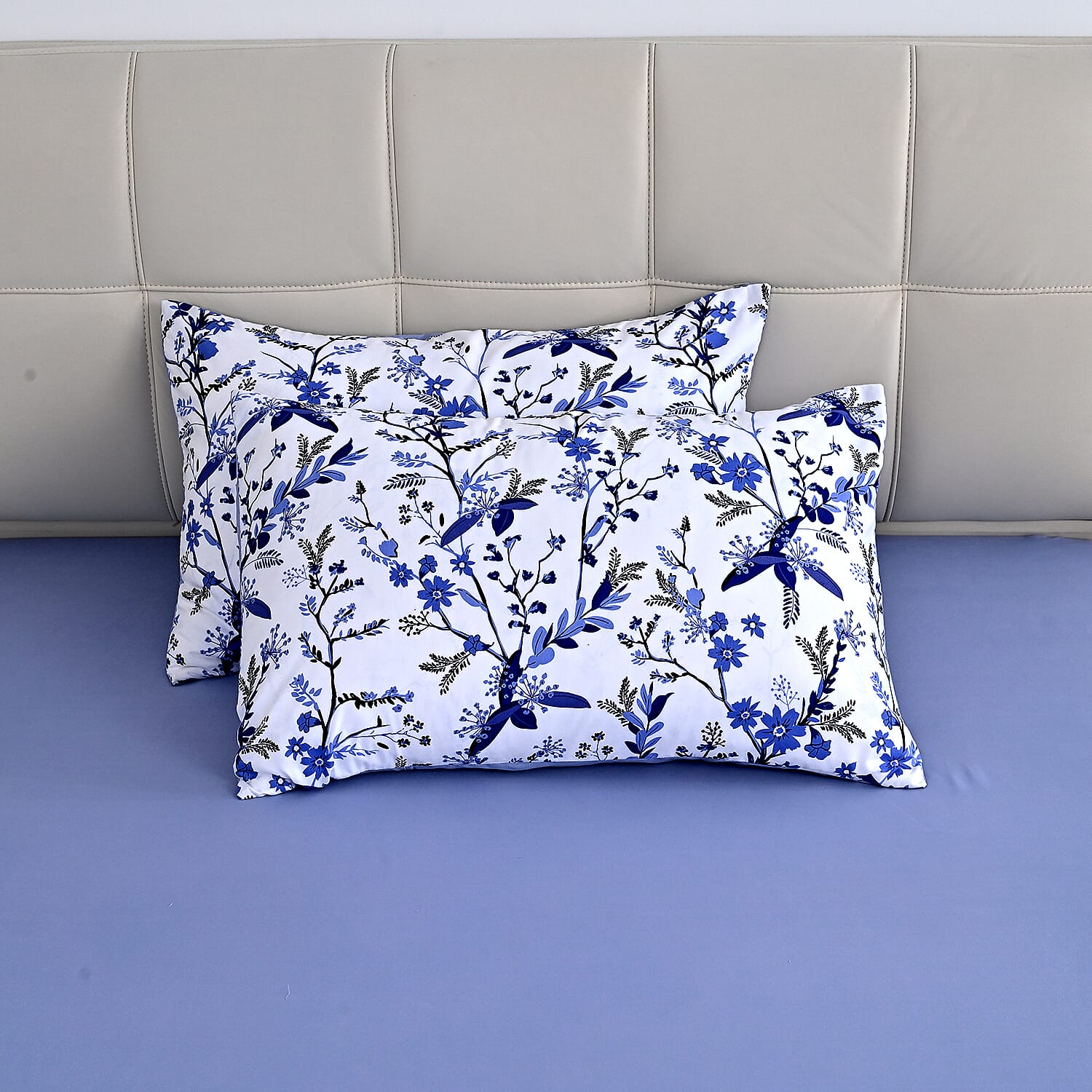 Livemore Set of 4- Reversible Bedding Sheet Set - inc. Deep Fitted Sheet, Duvet Cover & 2 x Pillowcases