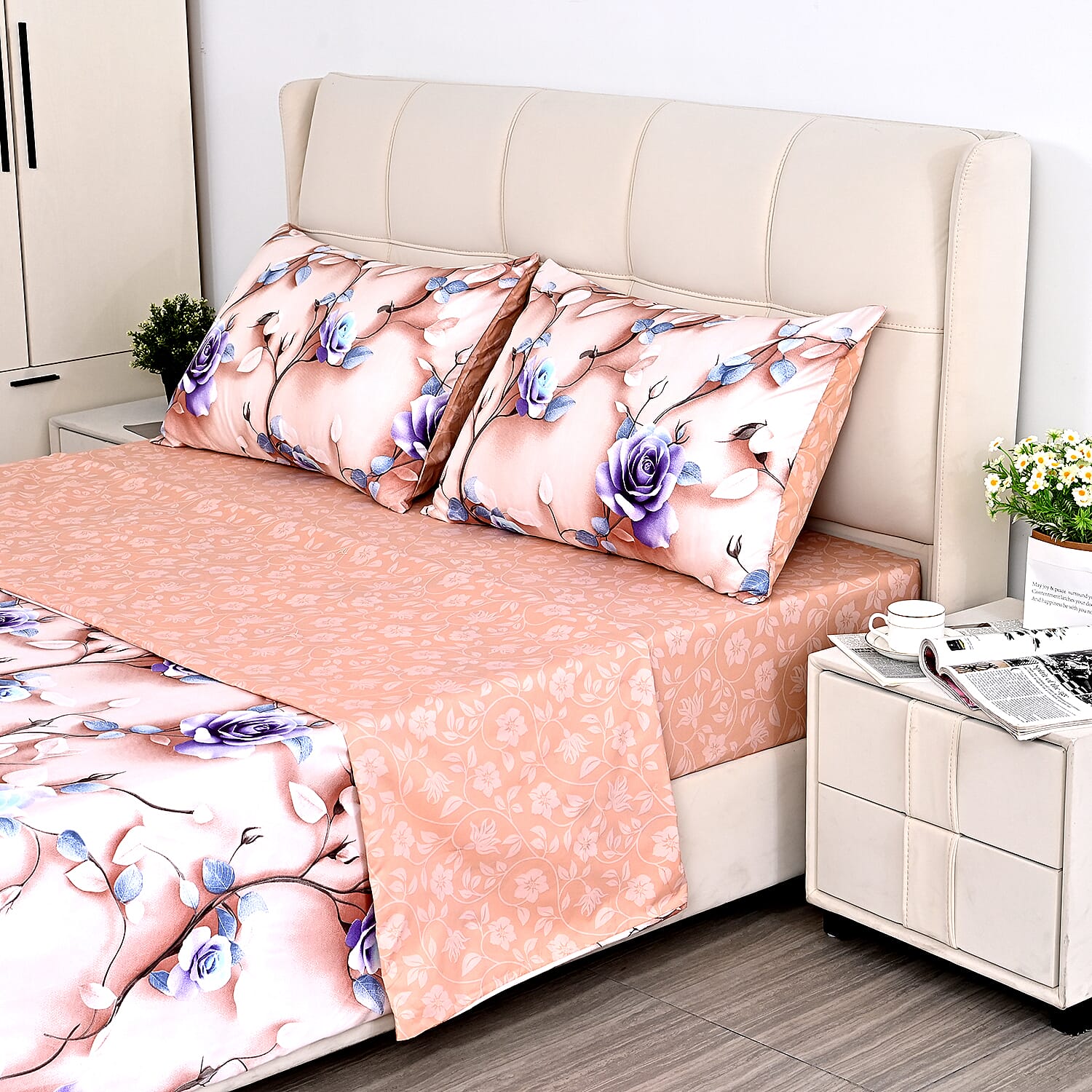 Livemore Set of 4- Reversible Bedding Sheet Set - inc. Deep Fitted Sheet, Duvet Cover & 2 x Pillowcases