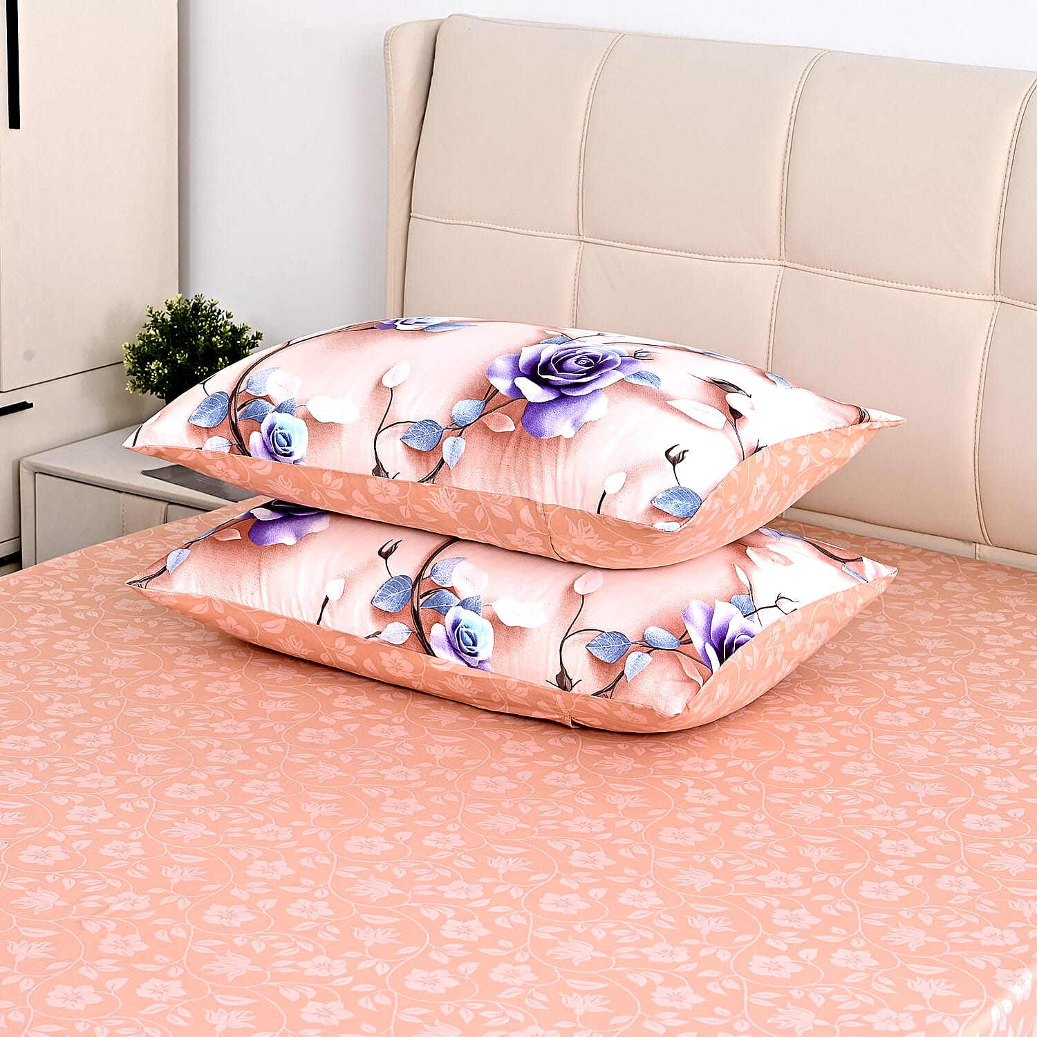 Livemore Set of 4- Reversible Bedding Sheet Set - inc. Deep Fitted Sheet, Duvet Cover & 2 x Pillowcases