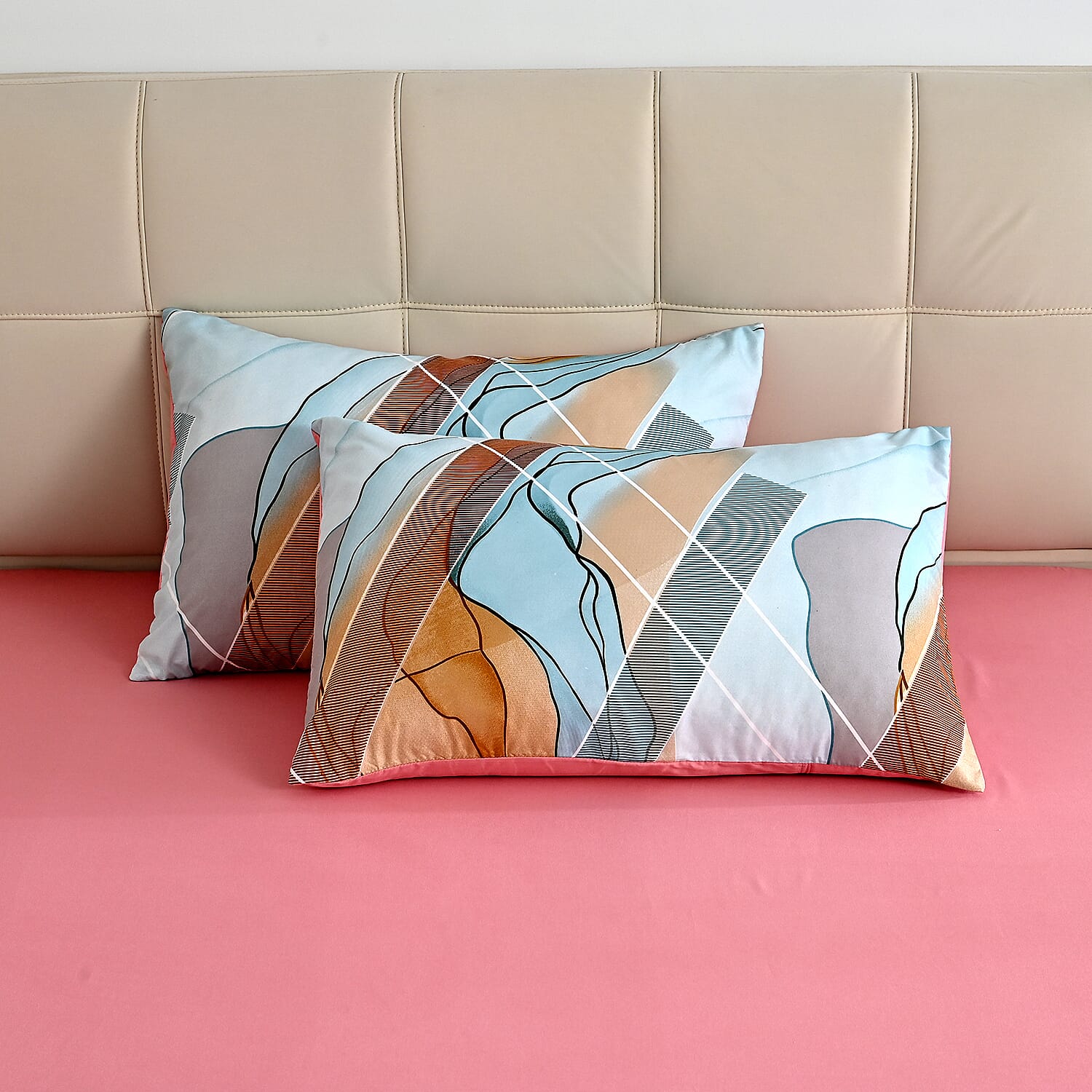Livemore Set of 4- Reversible Bedding Sheet Set - inc. Deep Fitted Sheet, Duvet Cover & 2 x Pillowcases