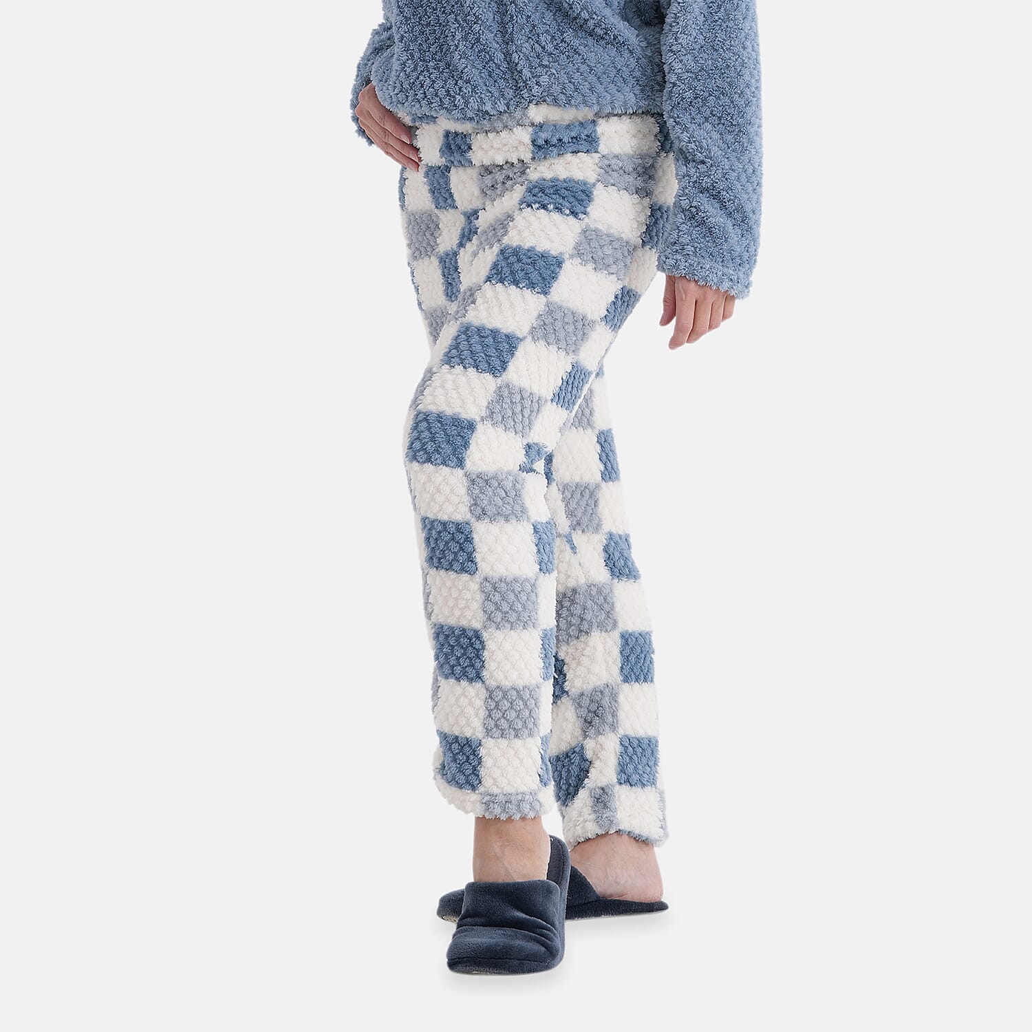 & maisi Cozy leopard print pajama and top loungewear set