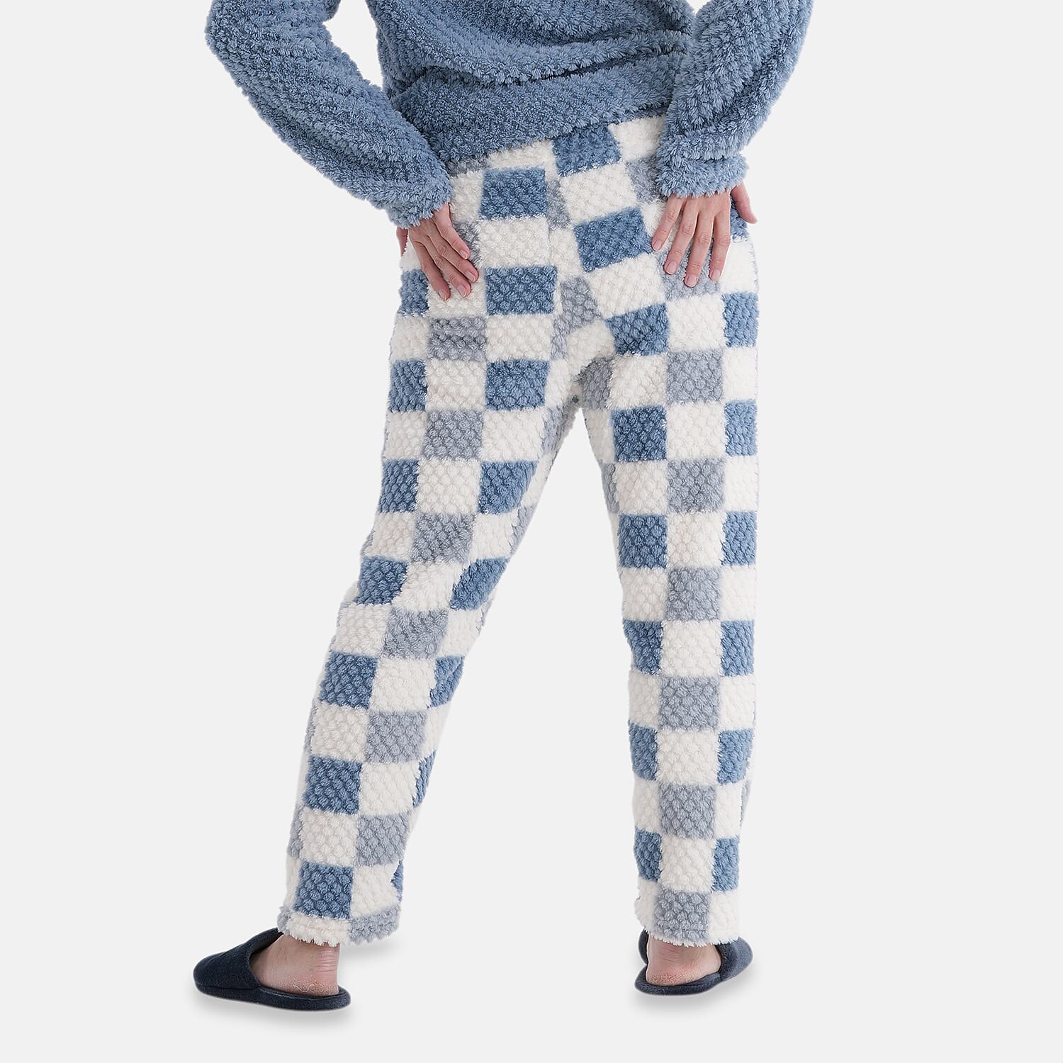 & maisi Cozy leopard print pajama and top loungewear set