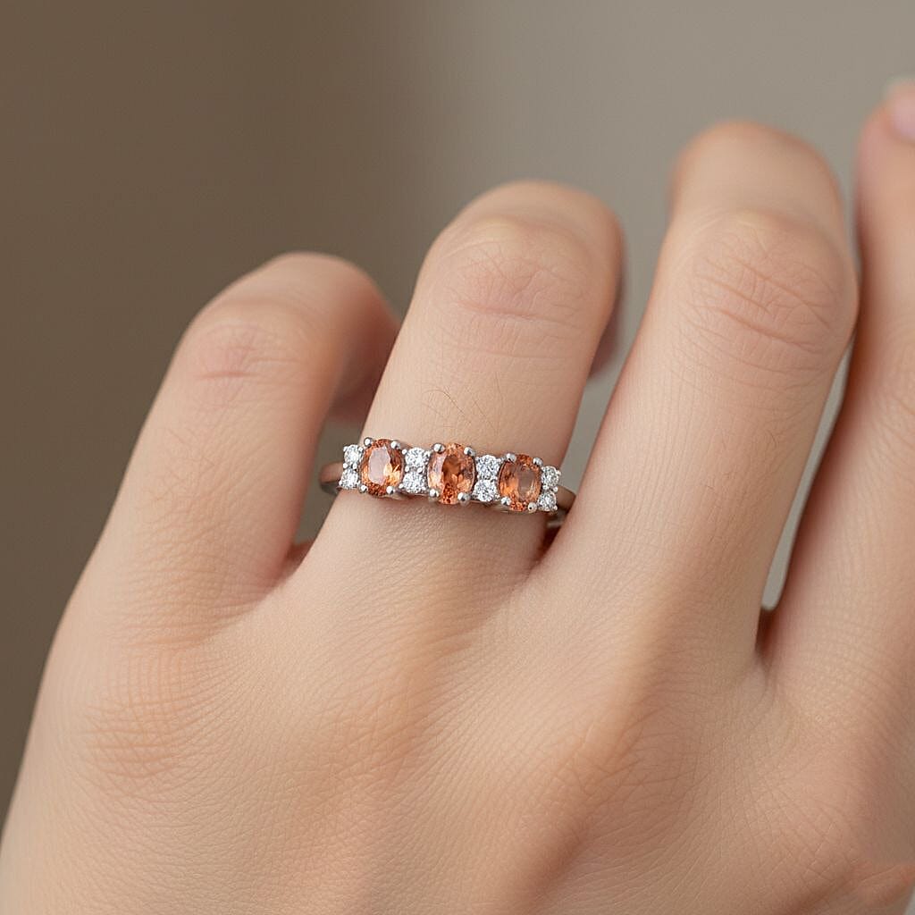 Luxuriant 950 Platinum AAAA Padparadscha Sapphire Lab Grown Diamond (SI-GH) Ring 0.71 Ct, Platinum Wt. 3.37 Gms.